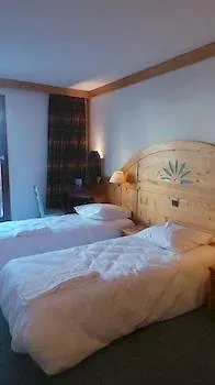 Hotel Club Mmv Les Arolles ****