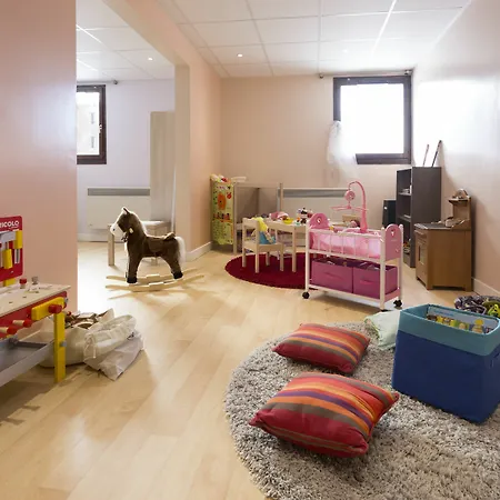Club Mmv Les Arolles **** Hotel